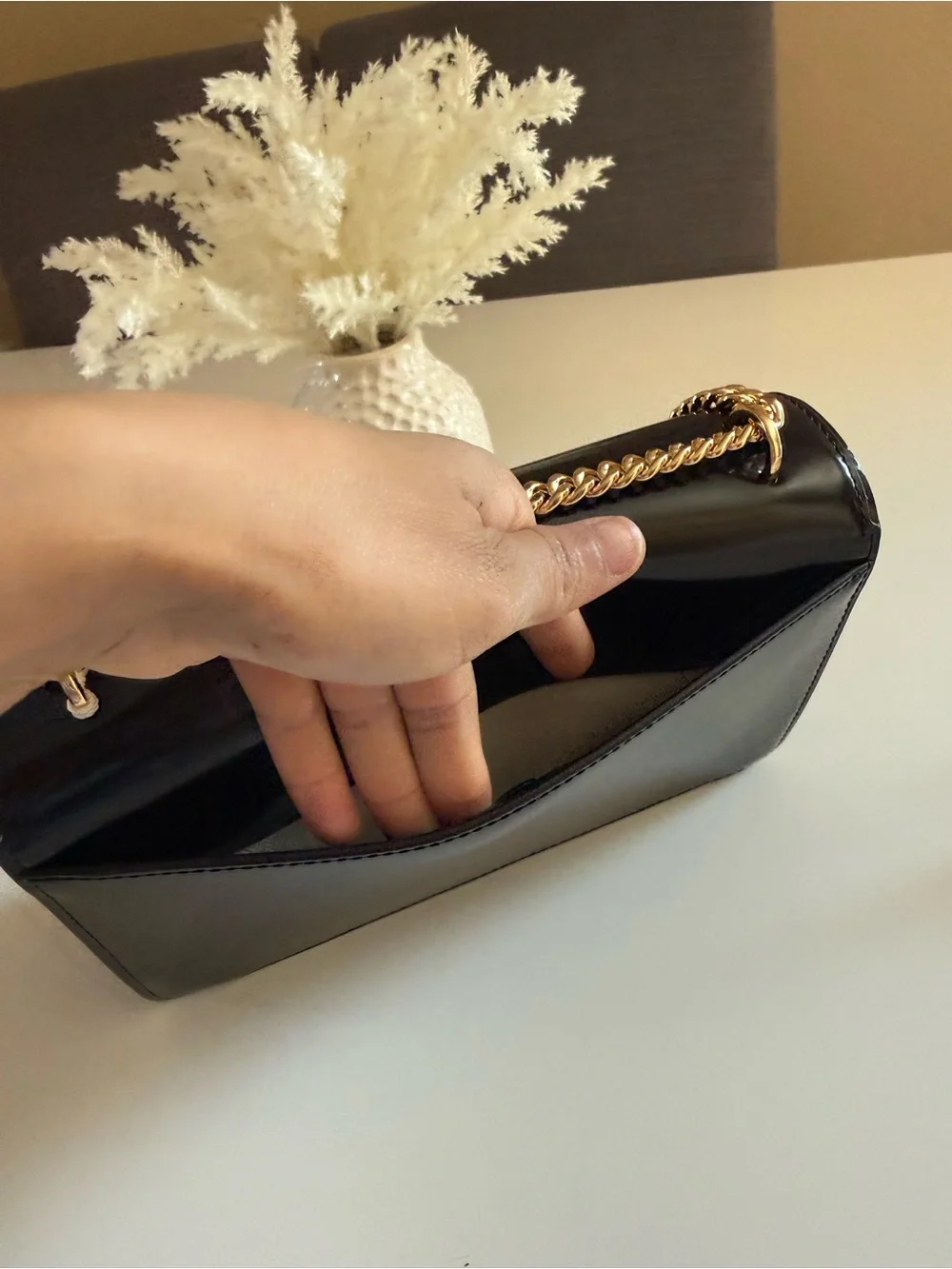 NWT TORY BURCH EMERSON SMOOTH FLAP ADJUSTABLE. SHOULDER BAG BLACK $550